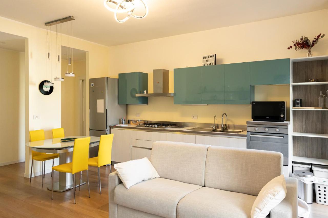 Bilocale Moderno Ed Esclusivo Apartment Milan Luaran gambar