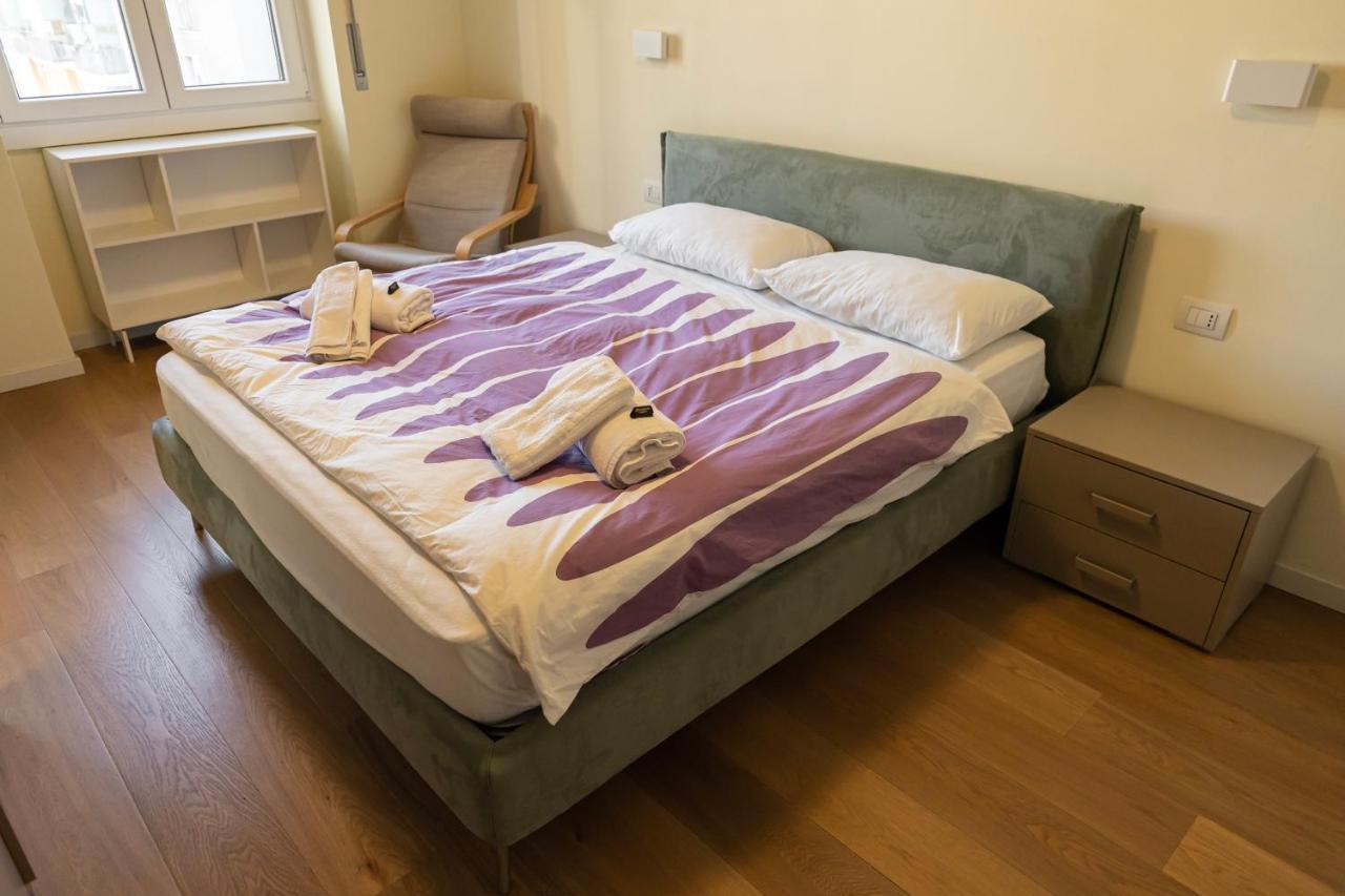 Bilocale Moderno Ed Esclusivo Apartment Milan Luaran gambar